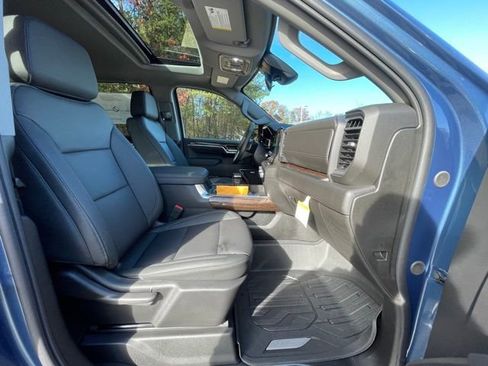 New 2026 GMC Sierra 1500 Elevation w/ Elevation Premium Package image 25