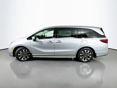 New 2026 Honda Odyssey Elite image 4