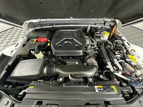 Used 2023 Jeep Wrangler Sahara image 34