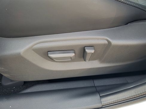 New 2025 Mitsubishi Eclipse Cross SE image 7