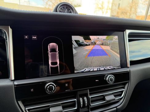 Used 2024 Porsche Macan S image 40