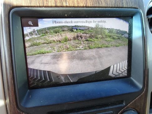 Used 2014 Ford F150 Lariat w/ Equipment Group 502A Luxury AWD/4WD image 29