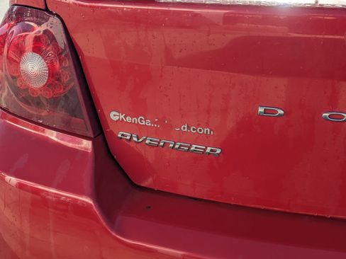 Used 2014 Dodge Avenger SXT w/ Sun/Sound Group image 5