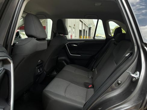 Used 2025 Toyota RAV4 XLE FWD image 12