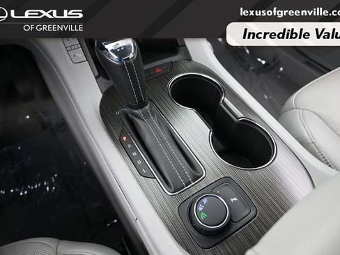 Used 2019 GMC Acadia SLT FWD image 18