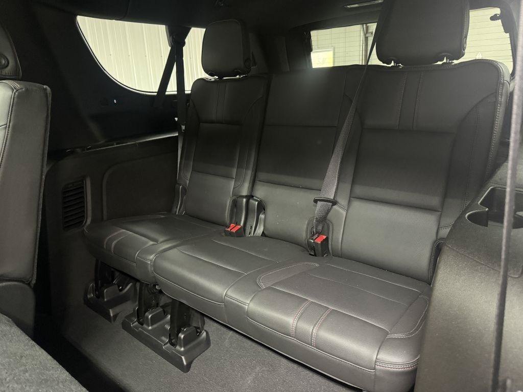 Used 2021 Chevrolet Suburban RST AWD/4WD image 26