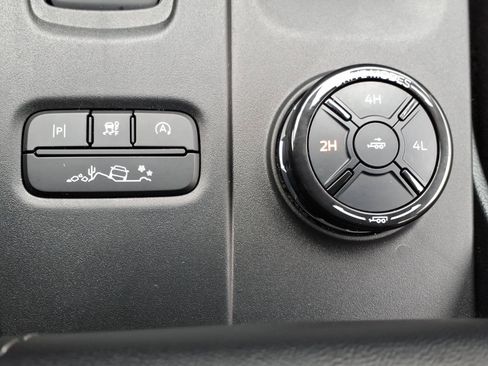 Used 2024 Ford Ranger XLT AWD/4WD image 18