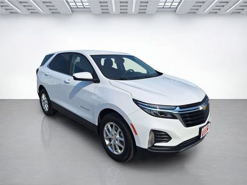 Used 2022 Chevrolet Equinox LT FWD image 2