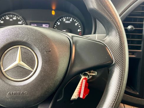 Used 2020 Mercedes-Benz Metris image 19