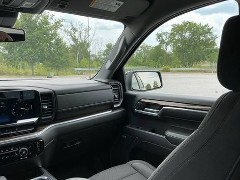 Used 2023 Chevrolet Silverado 1500 RST w/ Convenience Package II AWD/4WD image 29