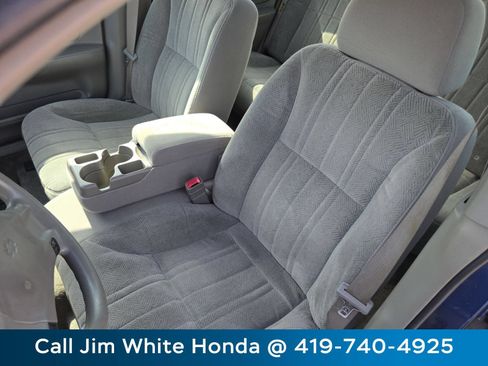 Used 2003 Chevrolet Impala w/ Preferred Equipment Group FWD image 19