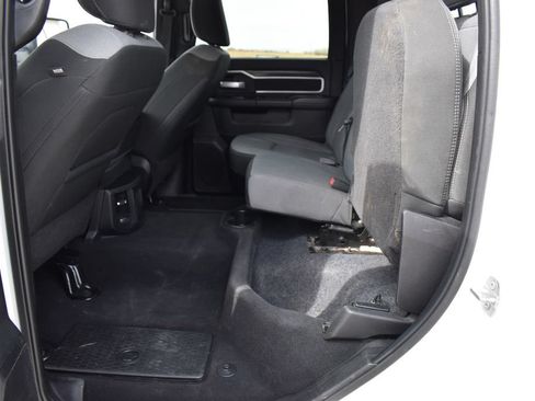 Used 2024 RAM 2500 Big Horn AWD/4WD image 25
