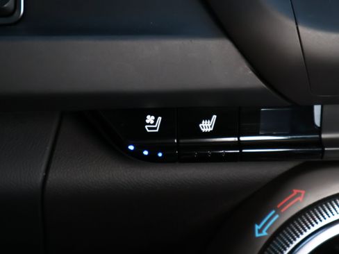 Used 2023 Chevrolet Camaro LT w/ RS Package image 21