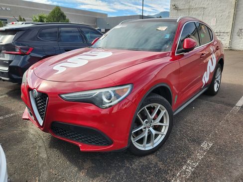 Used 2018 Alfa Romeo Stelvio Ti AWD/4WD image 3