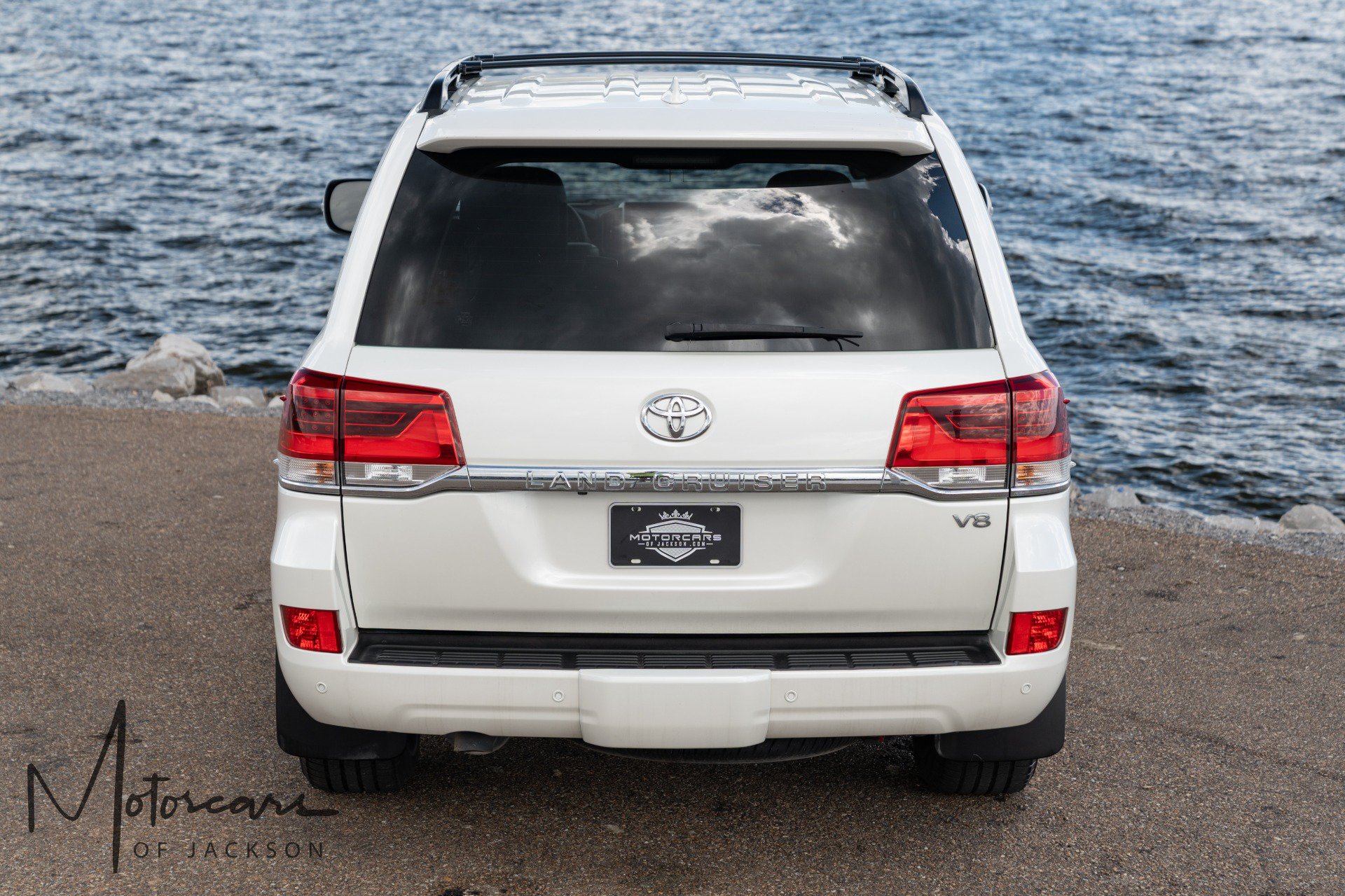 Used 2017 Toyota Land Cruiser AWD/4WD image 35