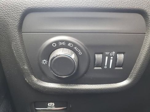 New 2026 Jeep Grand Cherokee Altitude AWD/4WD image 28