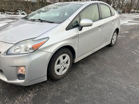 Used 2011 Toyota Prius Two image 2