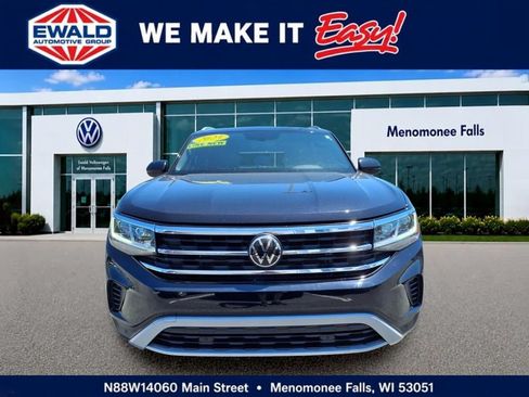 Used 2023 Volkswagen Atlas Cross Sport SE w/ Panoramic Sunroof Package AWD/4WD image 2