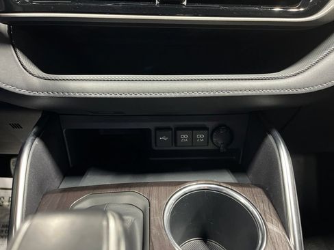 Used 2020 Toyota Highlander Limited AWD/4WD image 27