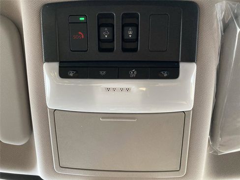 New 2026 Nissan Rogue SV image 25