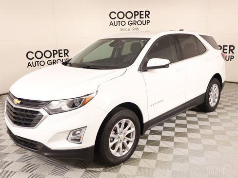 Used 2019 Chevrolet Equinox LT w/ Driver Convenience Package AWD/4WD image 10