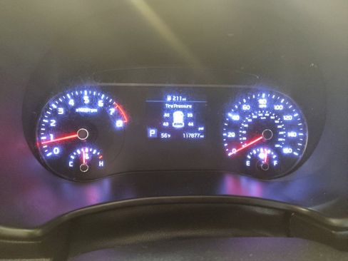 Used 2020 Kia Soul LX FWD image 23