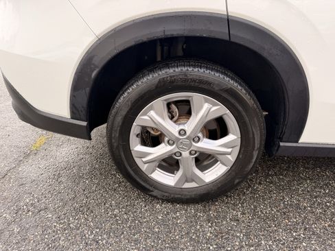 Certified 2024 Honda HR-V LX image 9