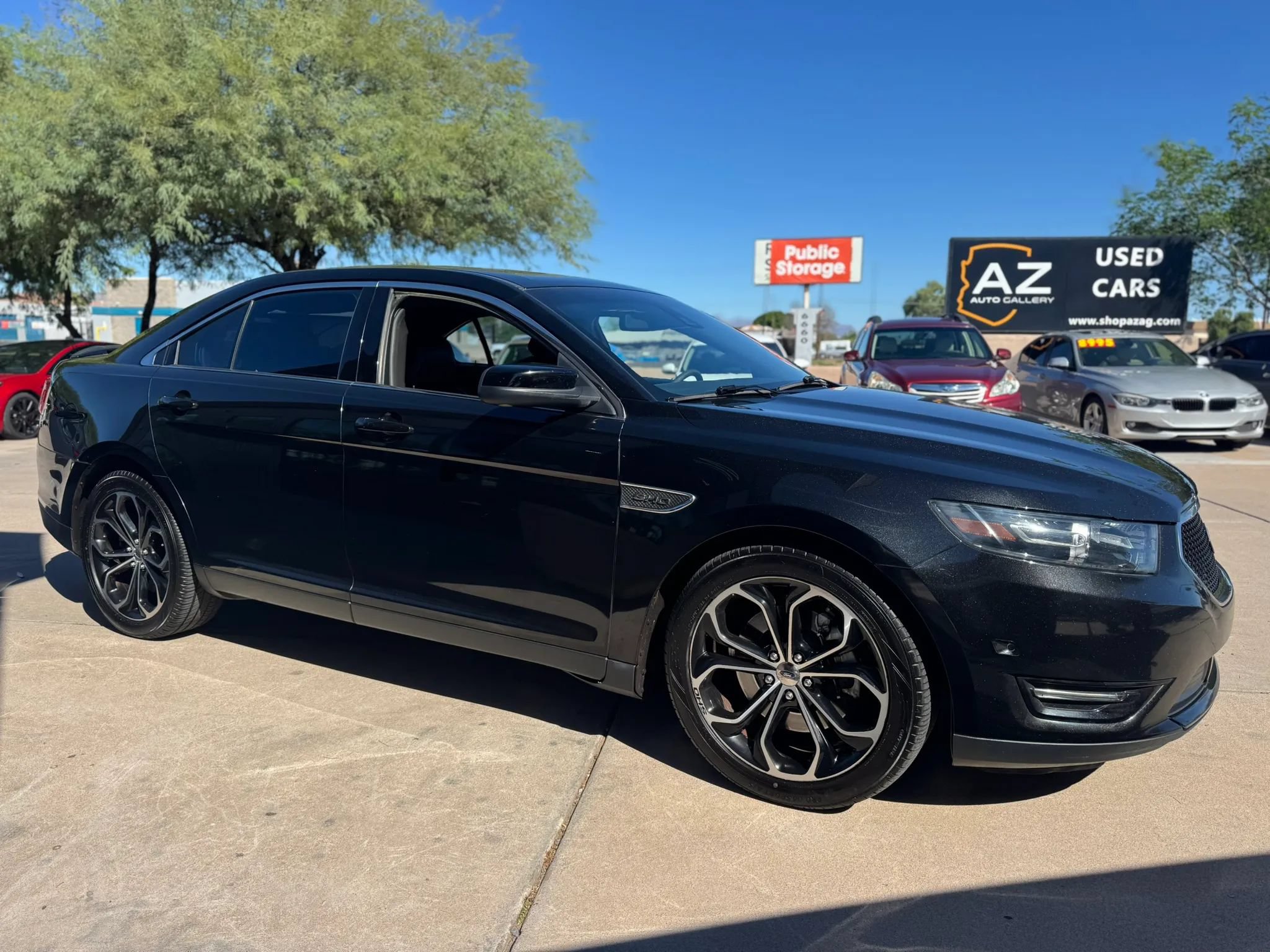 Used 2013 Ford Taurus SHO AWD/4WD image 4