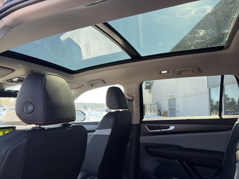 New 2026 Volkswagen Atlas Peak Edition image 16