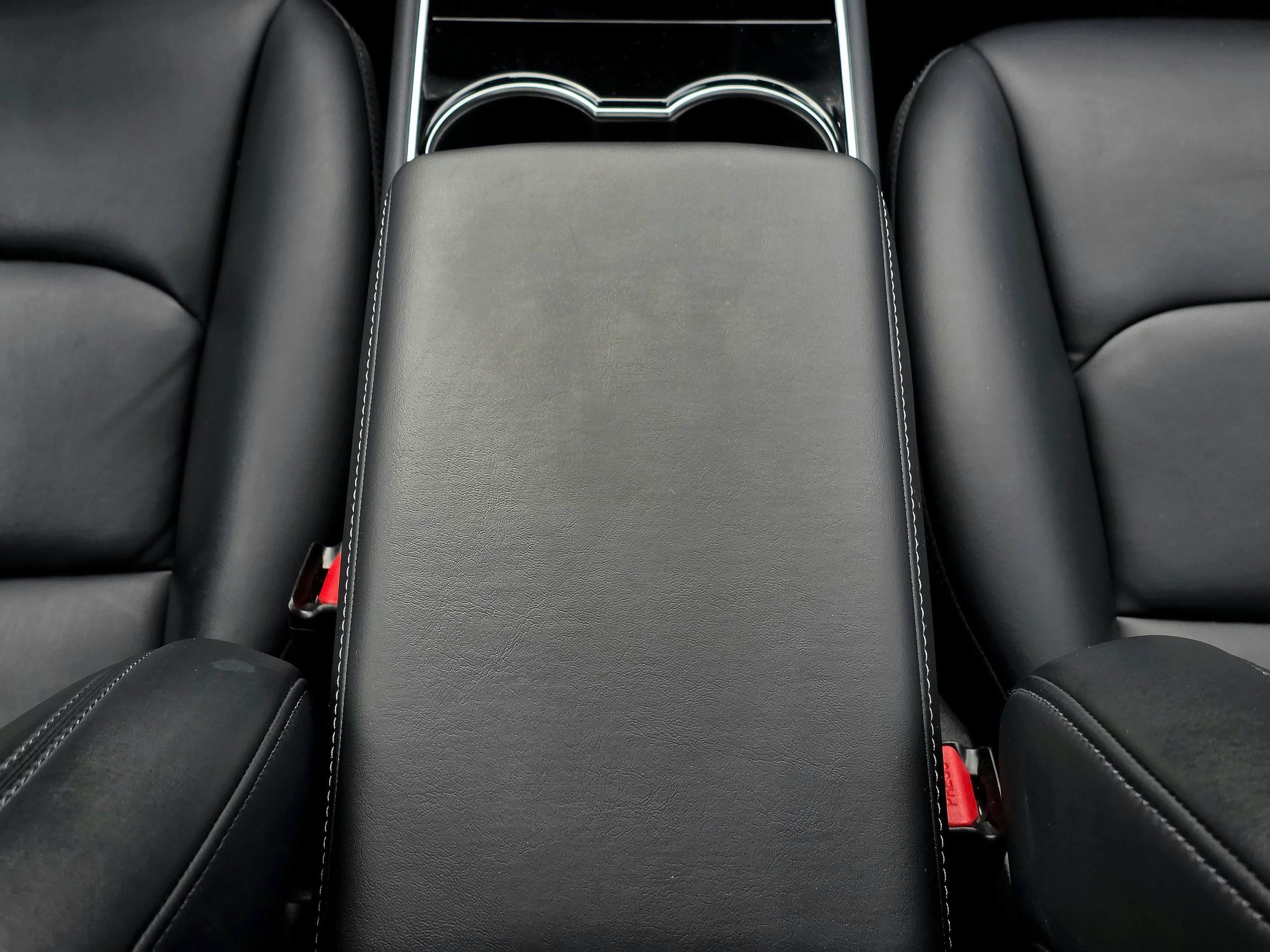 Used 2018 Tesla Model 3 Long Range RWD image 32