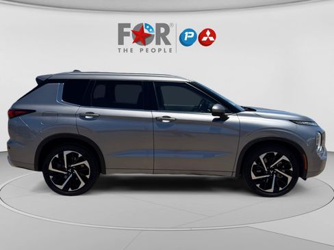 Used 2022 Mitsubishi Outlander SEL AWD/4WD image 6