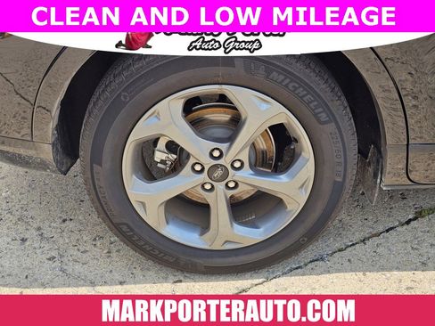 Used 2024 Ford Escape ST-Line image 11