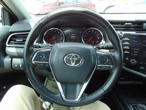 Used 2020 Toyota Camry XSE FWD image 35