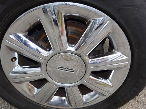 Used 2008 Lincoln MKX AWD image 9