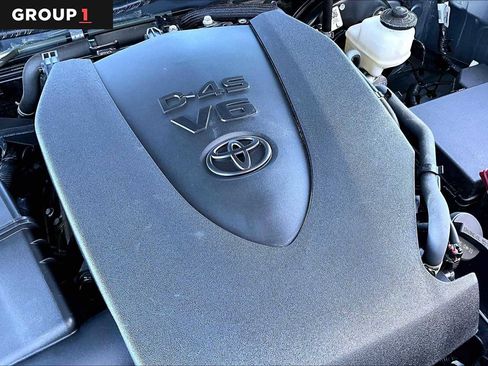 Certified 2023 Toyota Tacoma SR5 AWD/4WD image 31