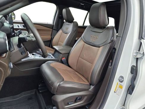 Certified 2023 Ford Explorer King Ranch w/ Technology Package AWD/4WD image 7