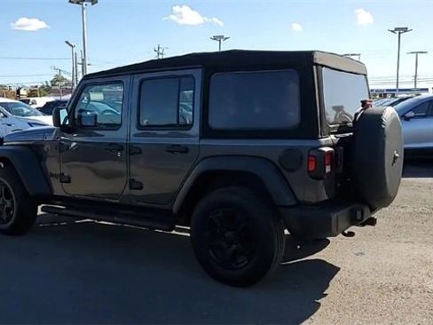 Used 2019 Jeep Wrangler Unlimited Sport S image 6