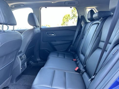 Certified 2021 Nissan Rogue SL w/ Premium Package image 16