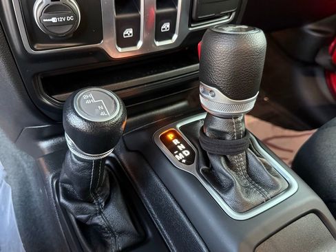 Certified 2024 Jeep Wrangler Sport S image 22