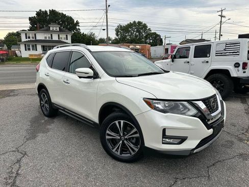 Used 2018 Nissan Rogue SL AWD/4WD image 2
