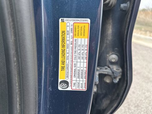 Used 2019 Chevrolet Silverado 1500 LT w/ All-Star Edition image 45