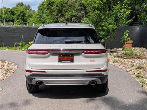 Used 2022 Lincoln Corsair AWD w/ Equipment Group 101A image 4
