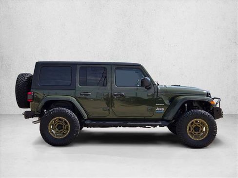 Used 2021 Jeep Wrangler Unlimited Sahara w/ Cold Weather Group AWD/4WD image 4