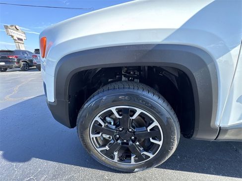 Used 2023 Jeep Renegade Trailhawk image 10