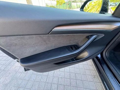 Used 2023 Tesla Model Y Performance AWD/4WD image 24