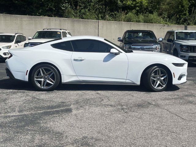 Certified 2025 Ford Mustang Coupe RWD image 2