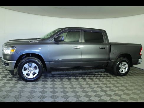 Used 2019 RAM 1500 Big Horn AWD/4WD image 11