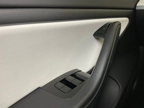 Used 2018 Tesla Model 3 Long Range image 20