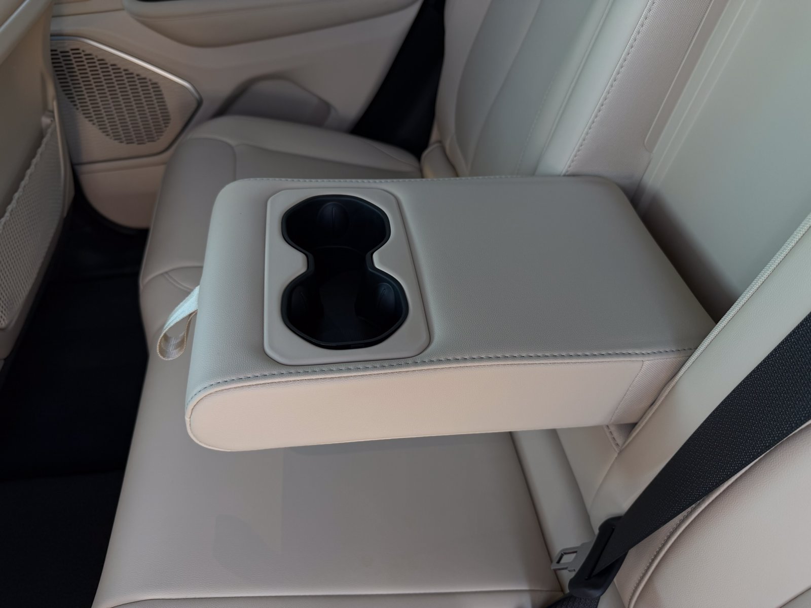 Used 2026 Jeep Grand Cherokee Limited RWD image 27