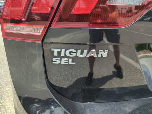 Used 2019 Volkswagen Tiguan SEL Premium AWD/4WD image 22